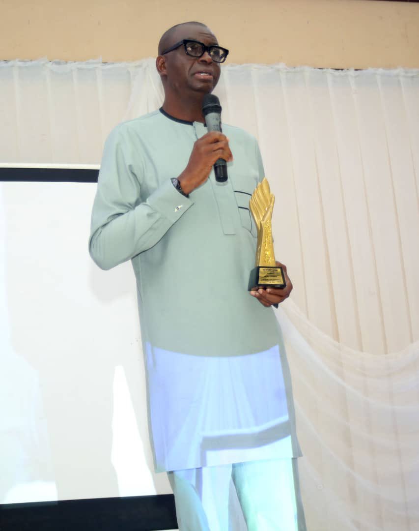 Godwin Enakhena at Sportsville award 2